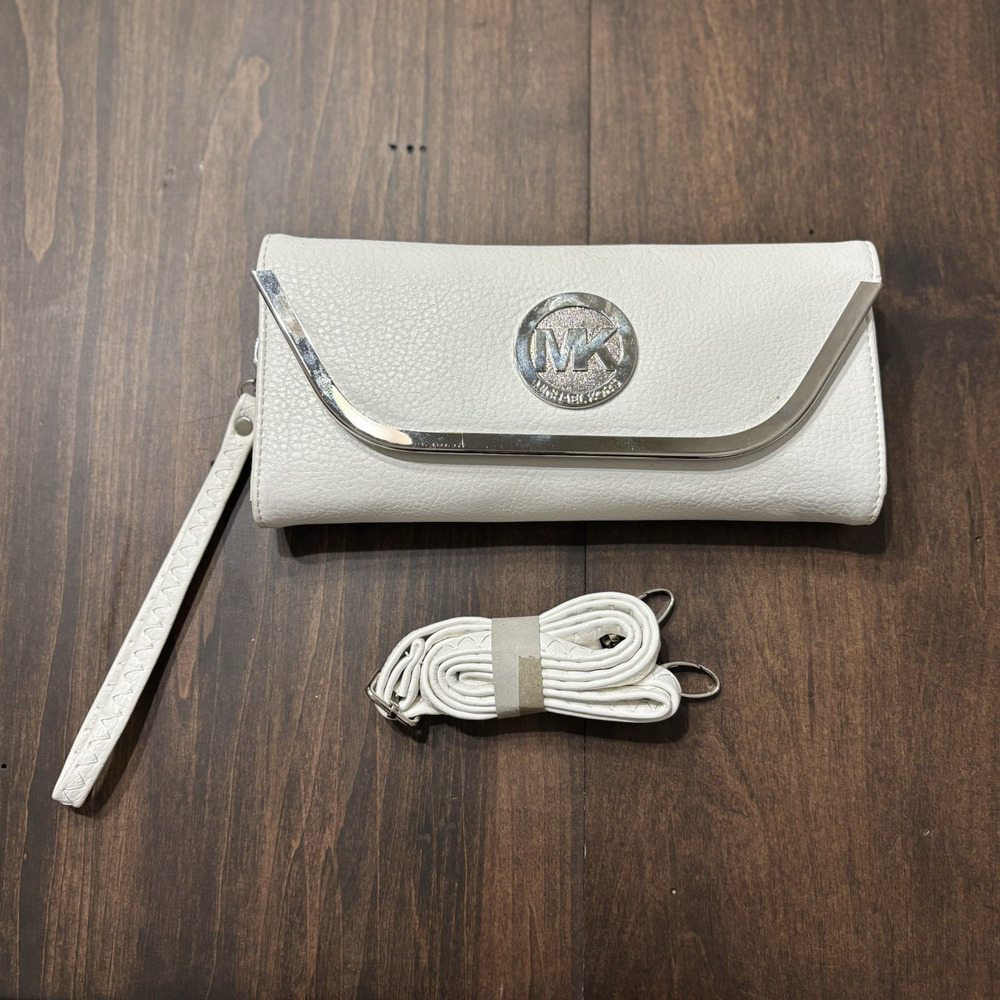 Michael Kors MK Pebble Leather Clutch Wristlet White Purse w Strap Adjustable